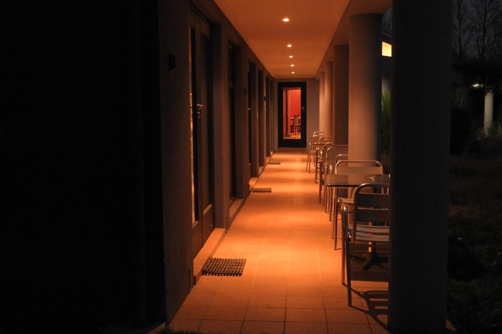 Willow Place Guest House Мідранд Екстер'єр фото
